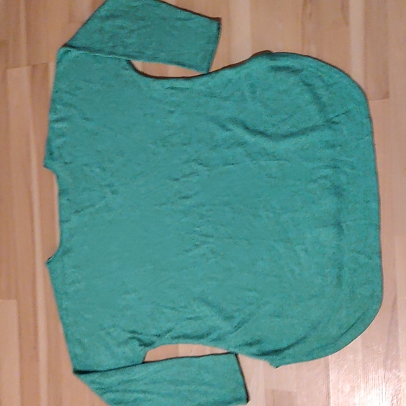 EUC Womens investments top - Picture 7 of 8